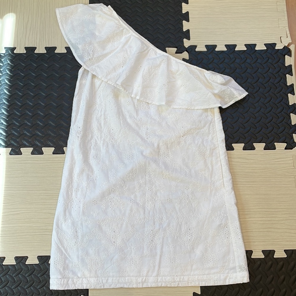 Abercrombie & Fitch One shoulder wait embroidered size small dress